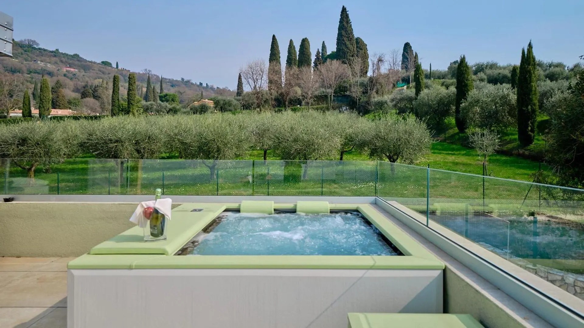 Villa Sunny Lake Suites Bardolino