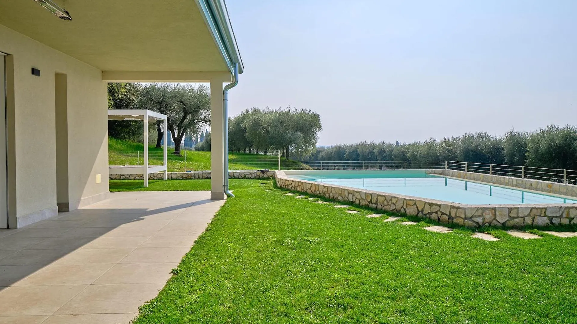 Apartment Villa Sunny Lake Suites Bardolino