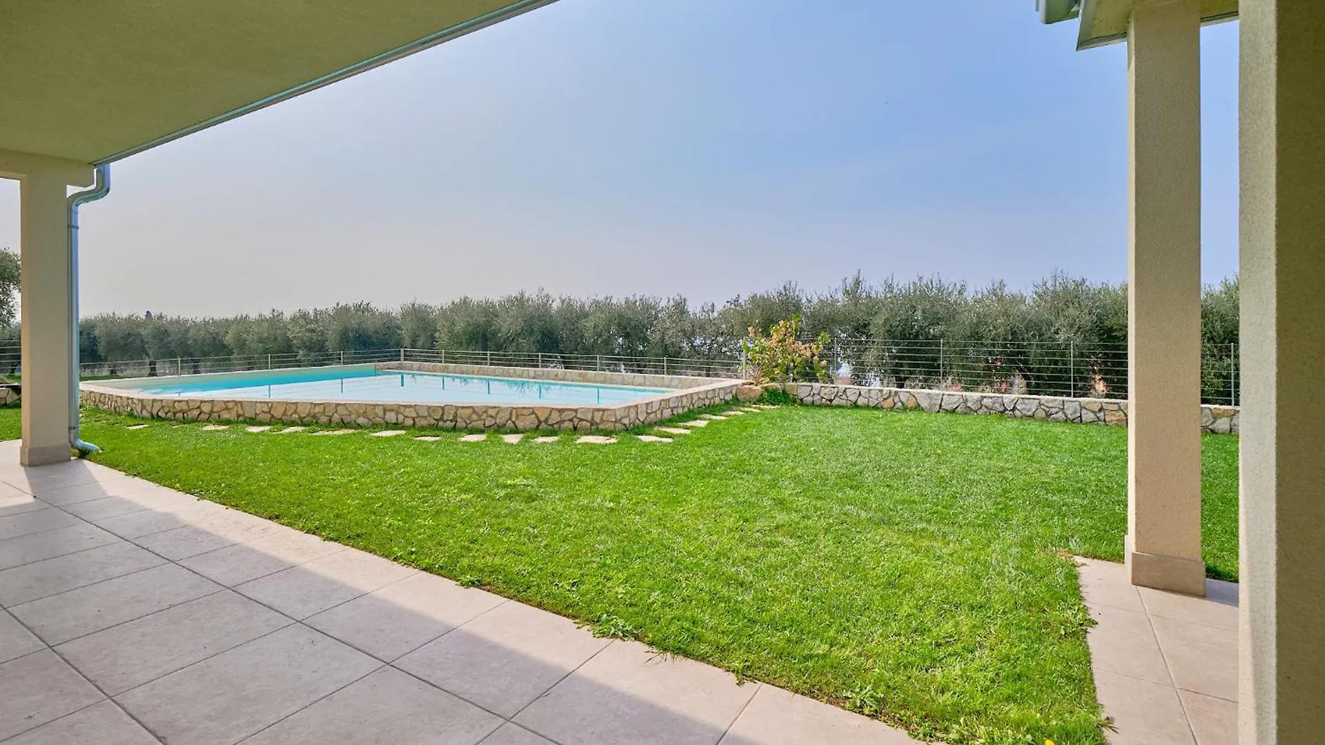 Villa Sunny Lake Suites Bardolino Italy